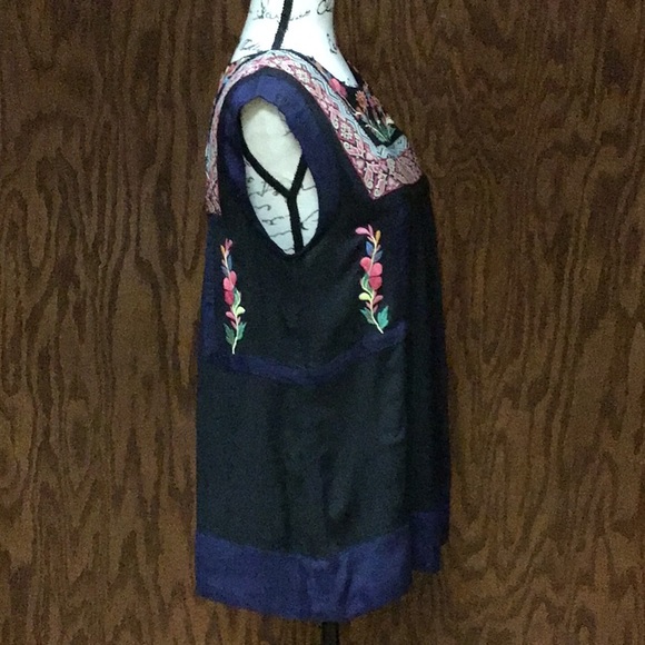 Floreat Embroidered Shirt Top - Picture 2 of 10